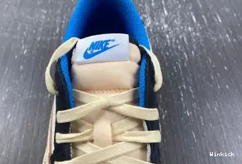 x Air OG DM7866-1401 1 x Jordan Fragment Low Scott (KIDS)Travis 0702